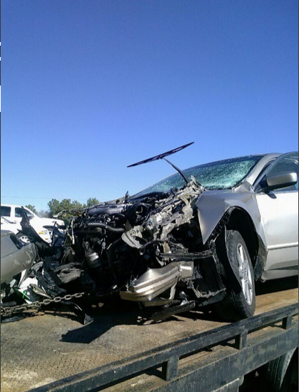 The car that hit the Hamelin's head on.