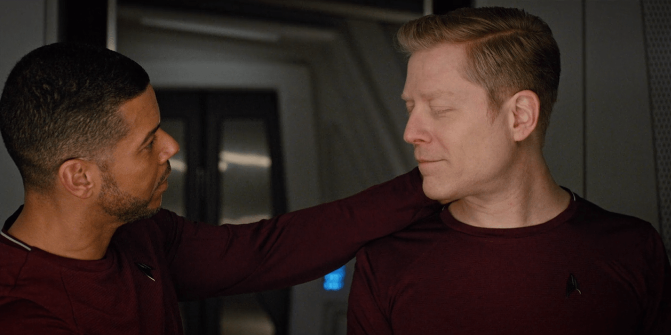 star trek discovery gay characters