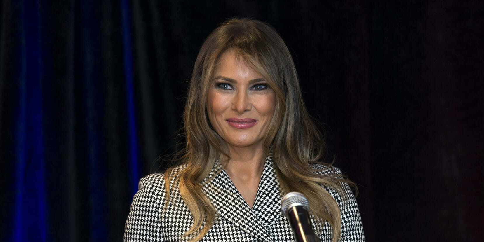 A year-old photo of Melania Trump pantomiming gardening in Michelle Obama’s vegetable garden is getting a second life—as a meme.