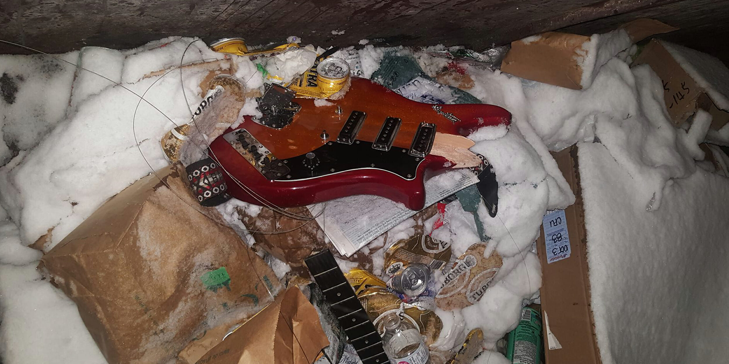 broken guitar witchrot