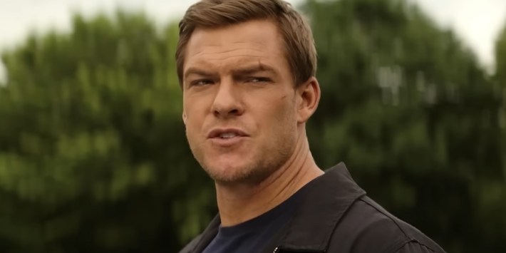 Macho man ‘Reacher’ has fans across the political spectrum