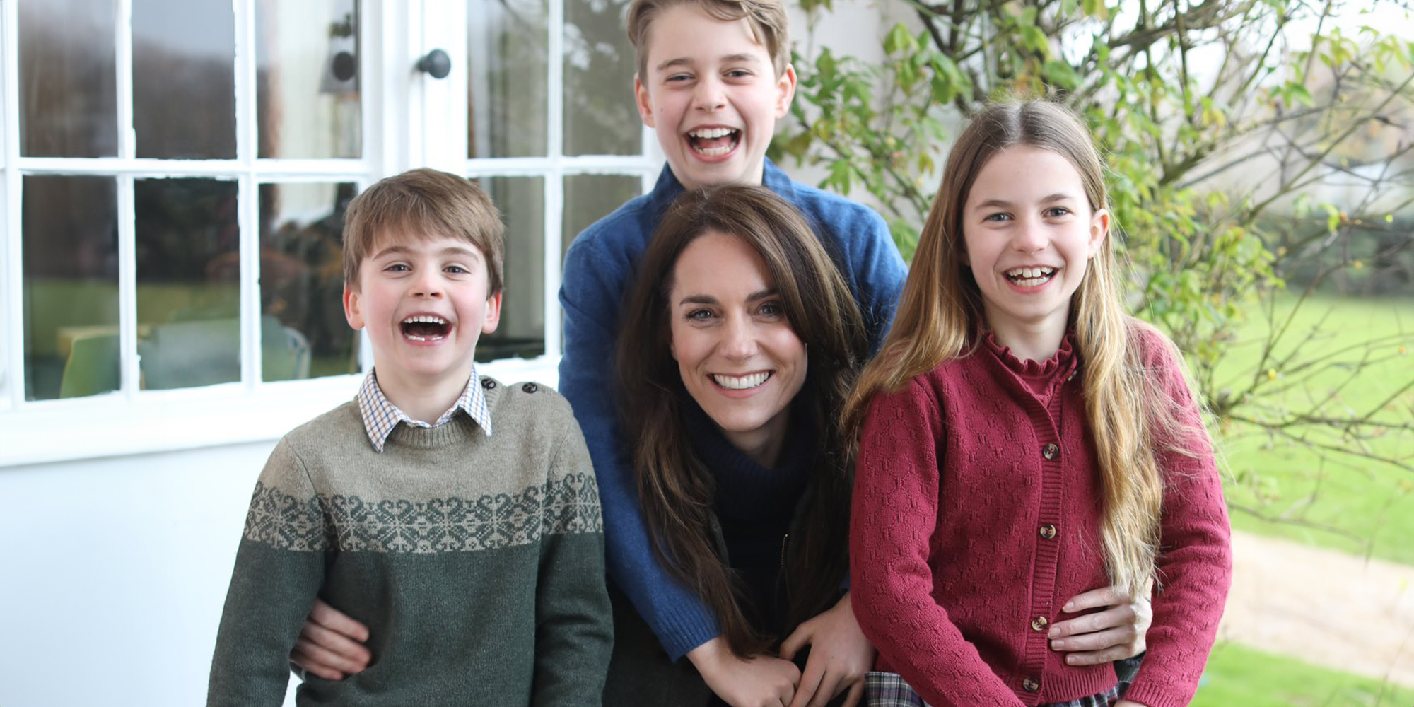 Kate admits editing Mother's Day photo recalled by agencies