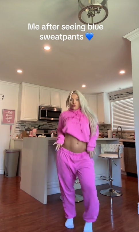 blue sweatpants girl tiktok tyla