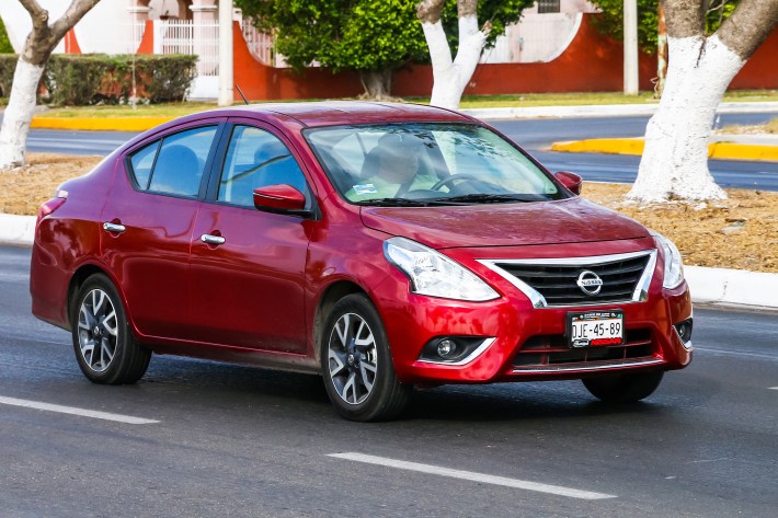 Nissan Versa