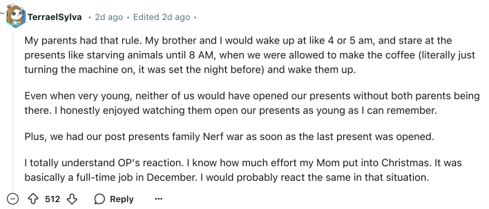 Reddit comment about poster's family's rules about Christmas morning.