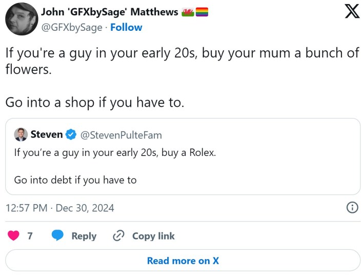 tweet that reads "If you're a guy in your early 20s, buy your mum a bunch of flowers.Go into a shop if you have to."