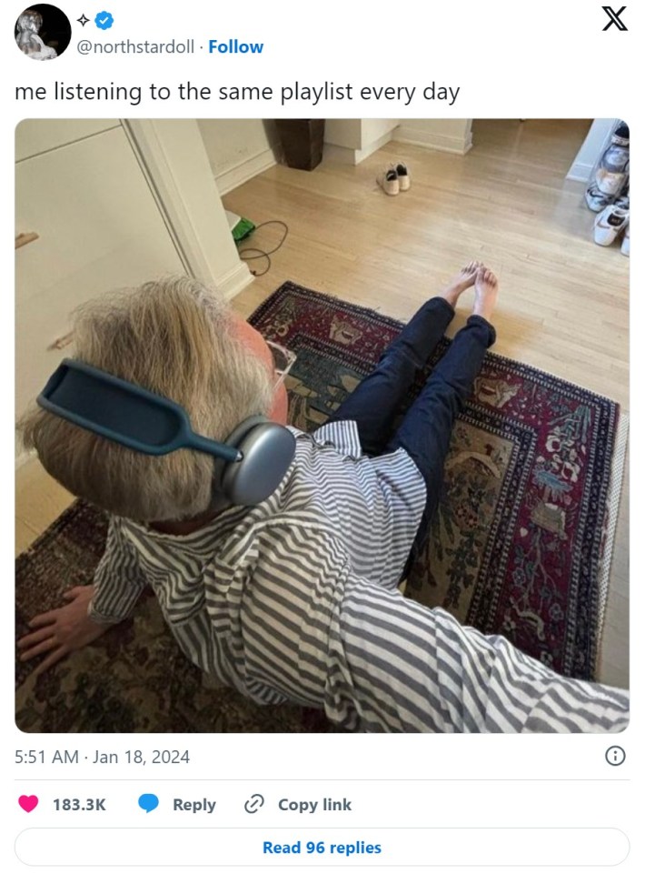 kyle maclachlan tweet that reads "me listening to the same playlist every day"