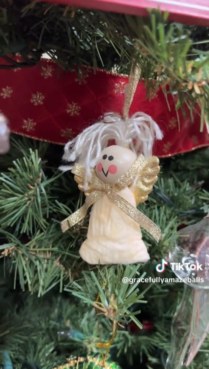 Tampon angel ornament