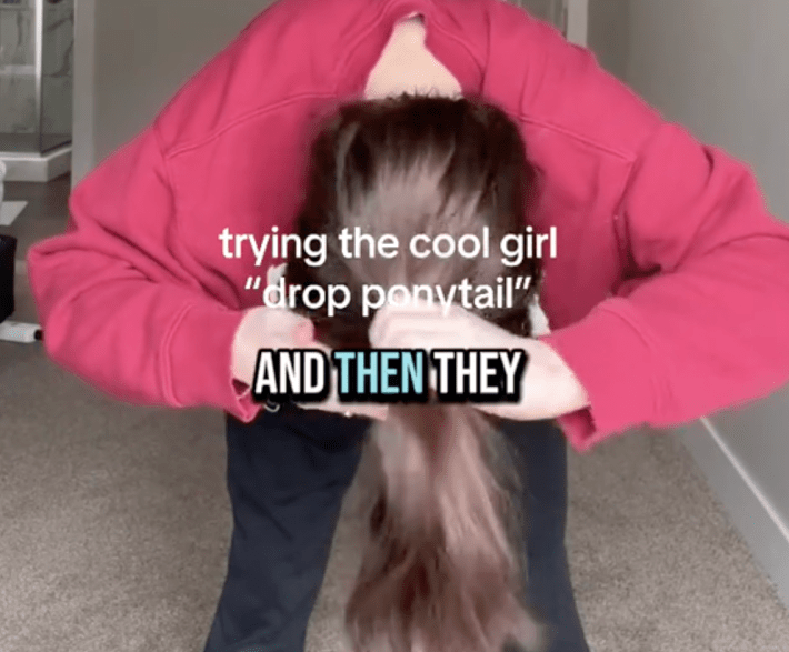 Shaking out the hair in a drop pony