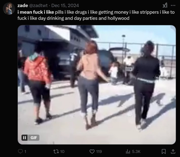 women dancing in sync doechii meme