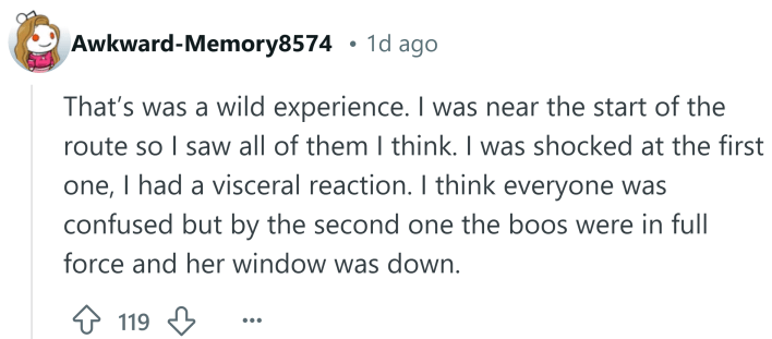 Reddit response to Cybertrucks being booed out of a Mardi Gras parade.