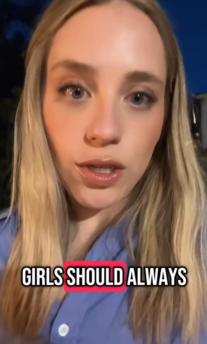 @chelsea_explains/Instagram girls should always always pee because it's true