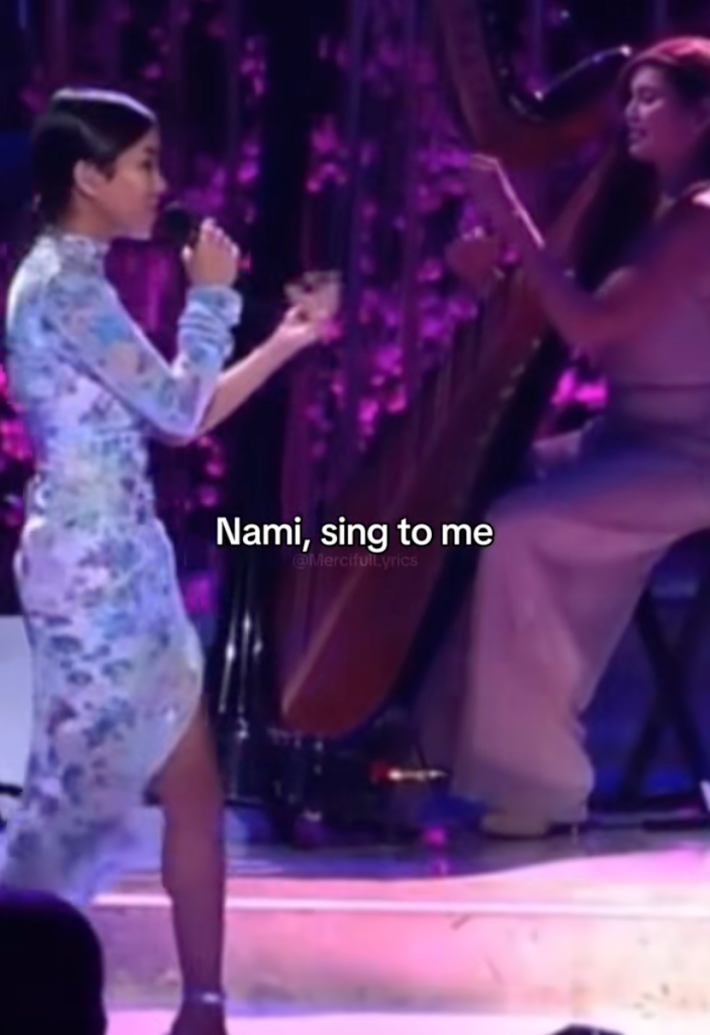 The trend relies on Jhené and Namiko’s ‘Sing to me,’ and is inspired by the heartfelt duet they performed for a VH1 Mother’s Day special on May 7, 2018. "Nami sing to me"