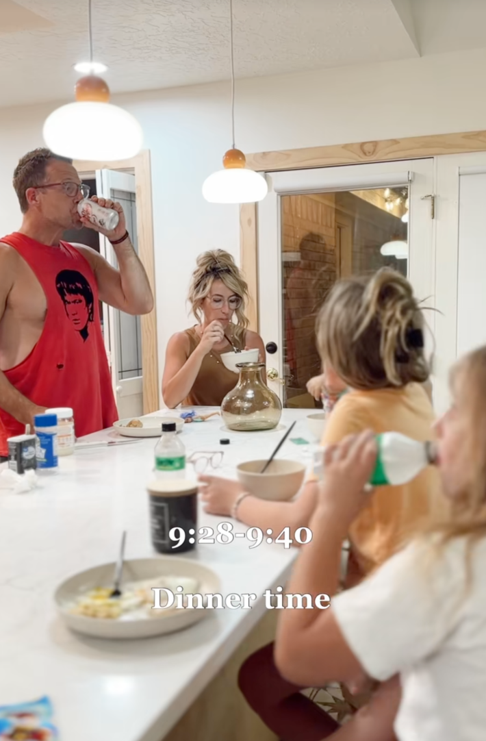 @emilyboazman/TikTok  9:28-9:40 dinner time"