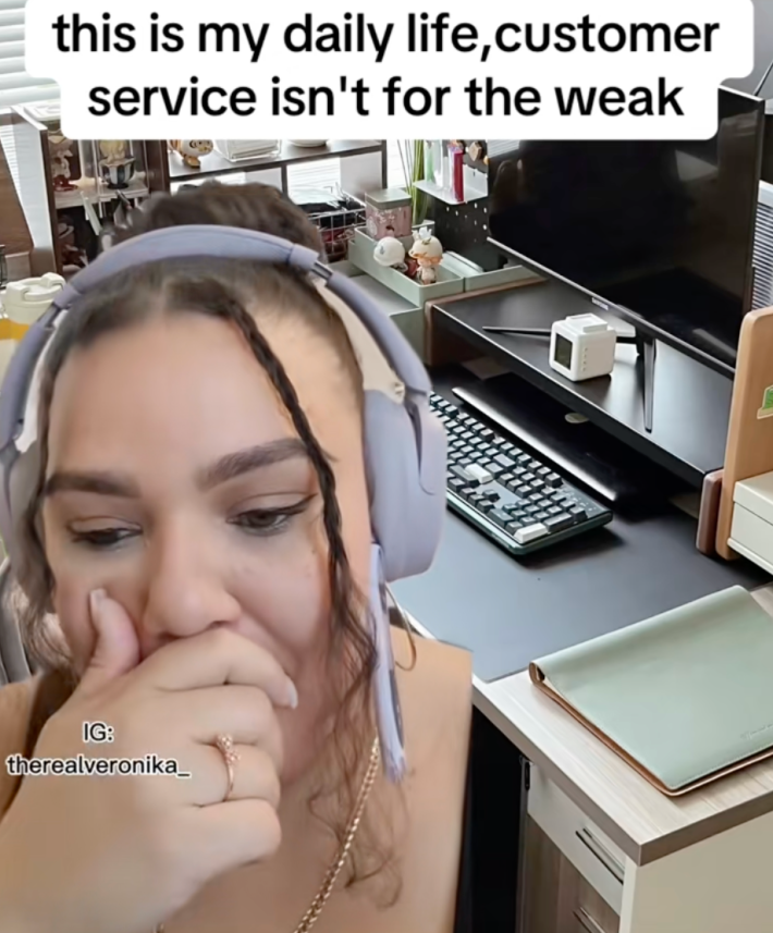 @gicntoe/TikTok "this is my daily life, customer service isn't for the weak."