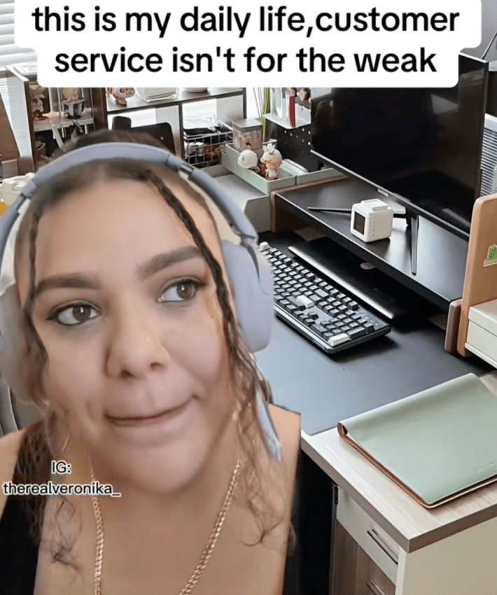 @gicntoe/TikTok "this is my daily life, customer service isn't for the weak."
