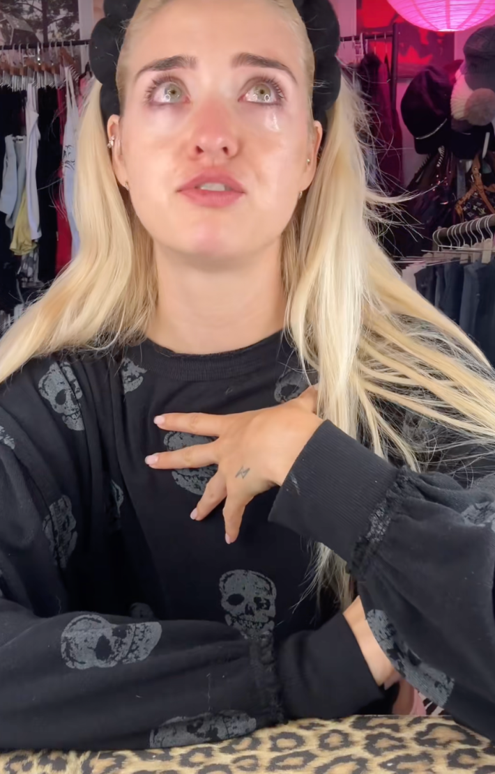 @bayleesoles/TikTok lost stone in 4-prong ring setting