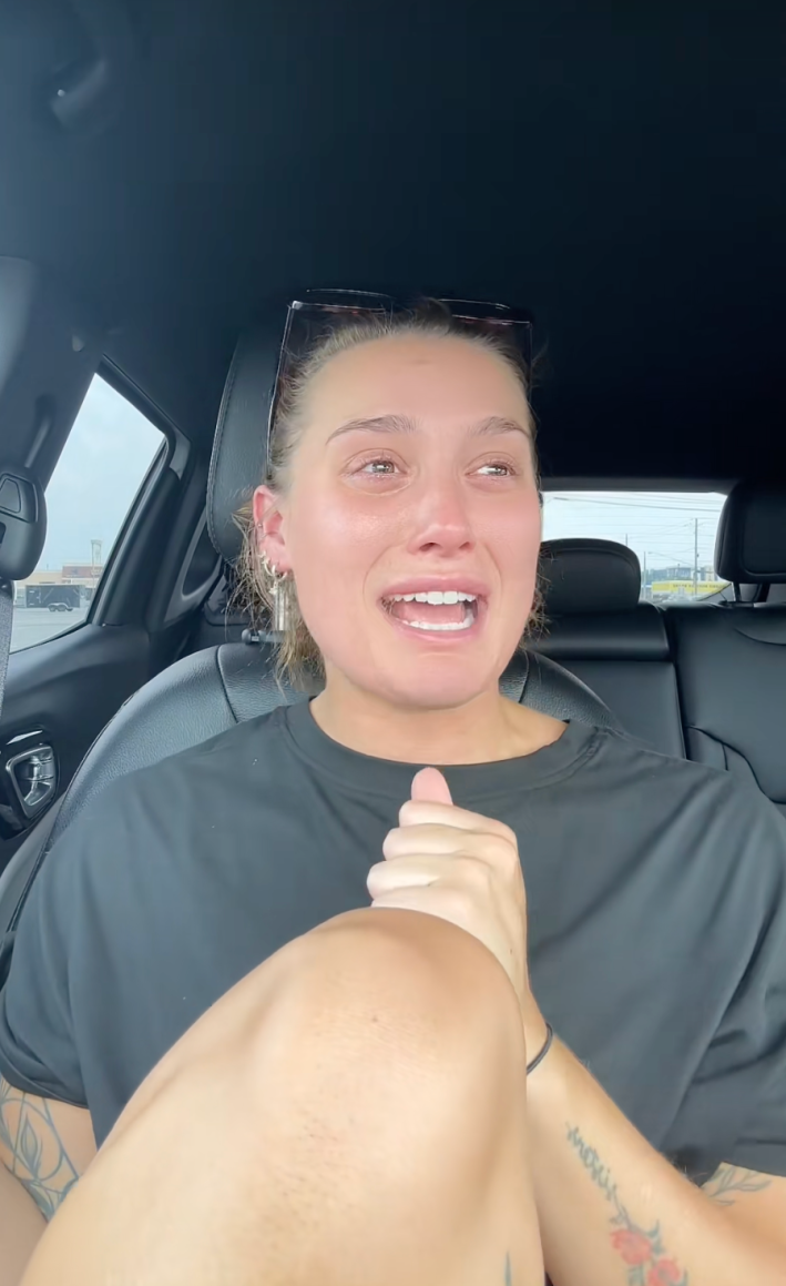 @lightweightlyssie/TikTok crying in parked car