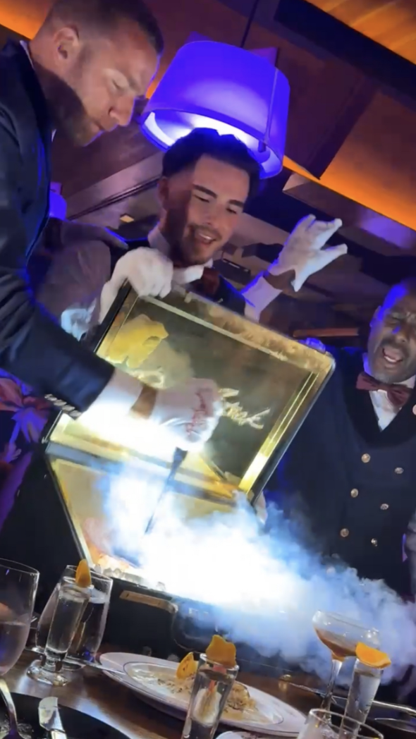 papi's beef case steak