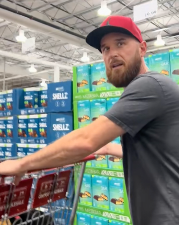 @amundstokke/TikTok men answering poll while shopping at costco with wives