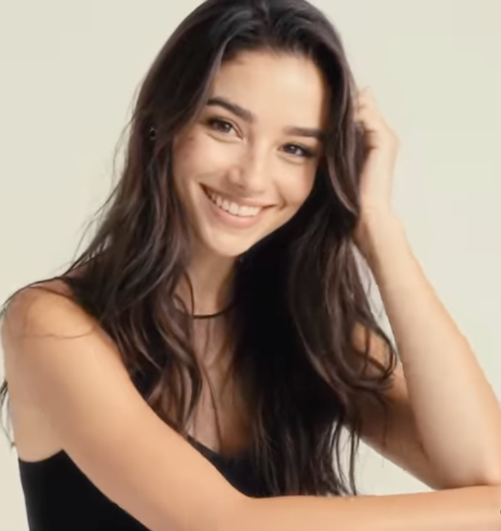 AI-generated image of a woman.