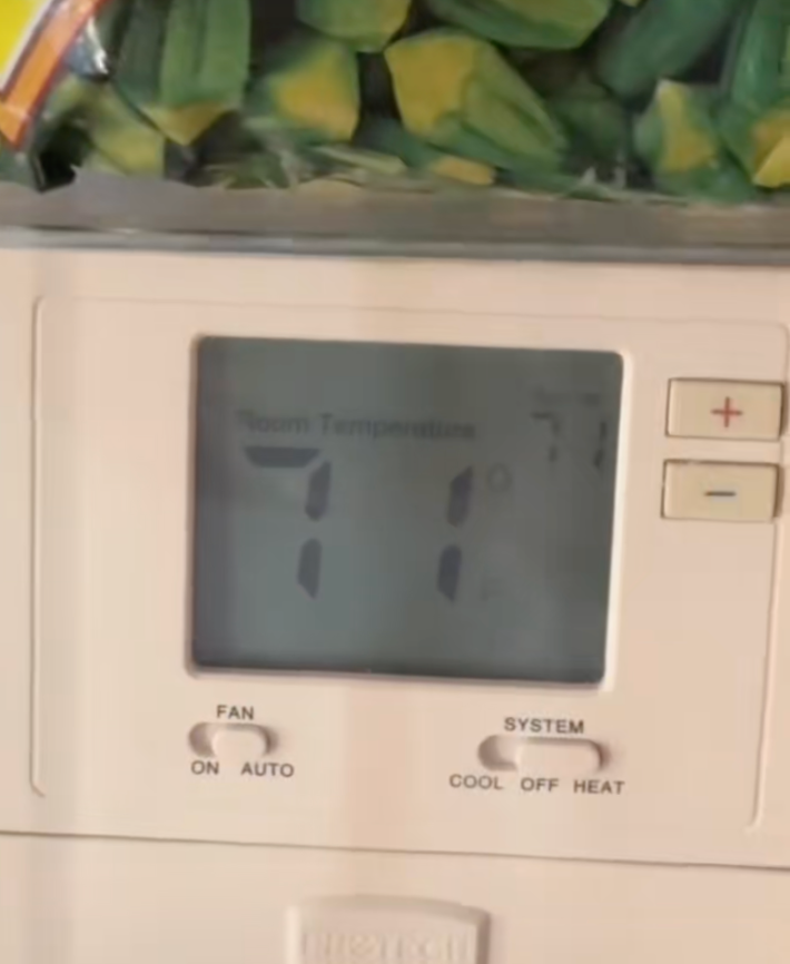 @flackoshahin/TikTok locked thermostat at 71 degrees