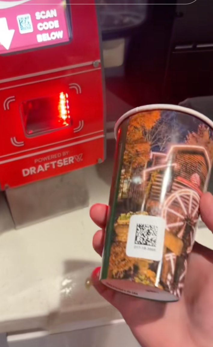 Pepsi Fast Fill system at Dollywood - cup with QR code