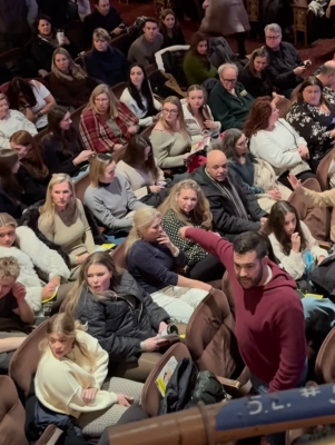 @deejaykahle/TikTok man yelling at rude people in audience at musical performance