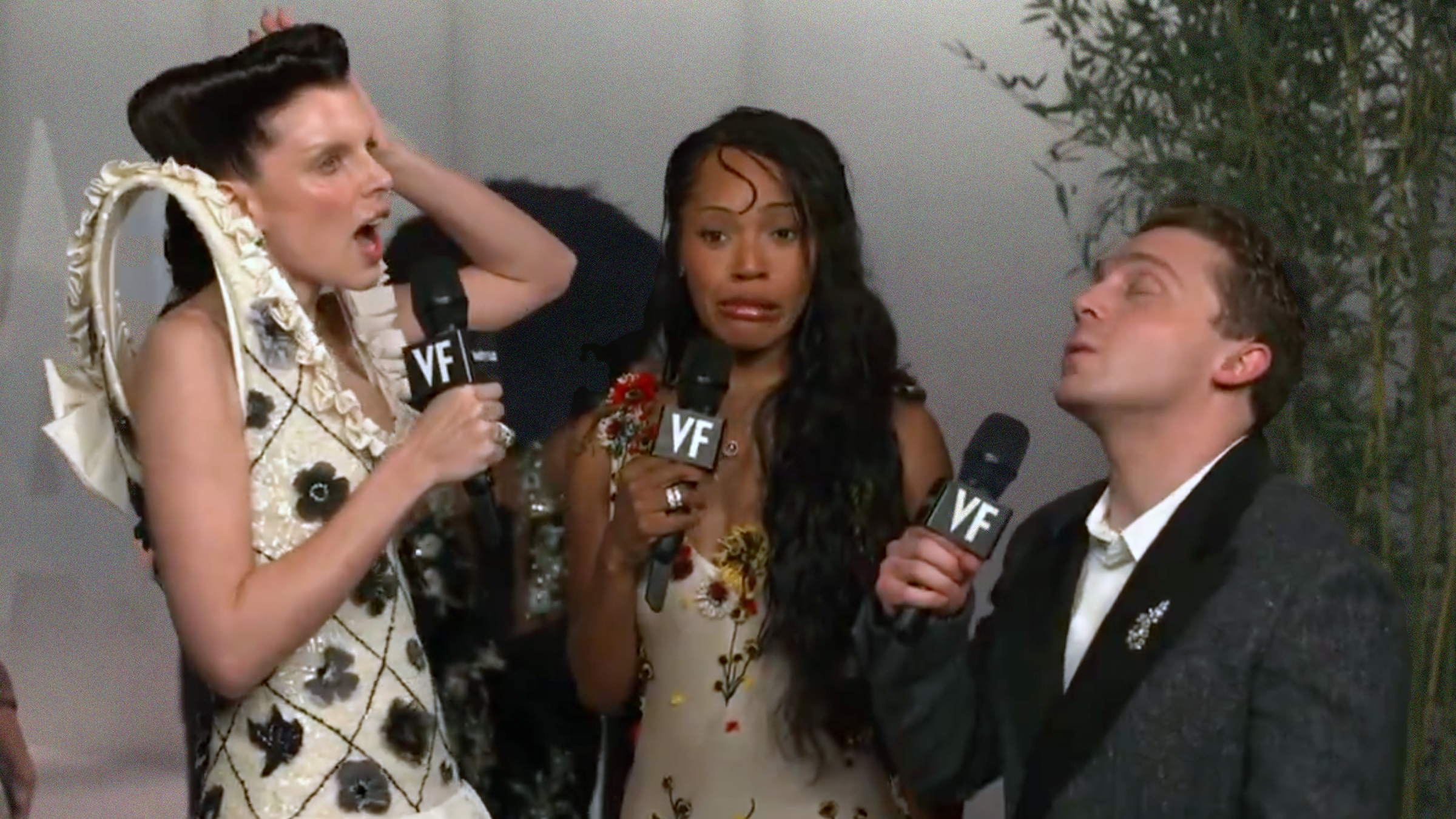 vanity fair influencers on the red carpet interviewing julia fox