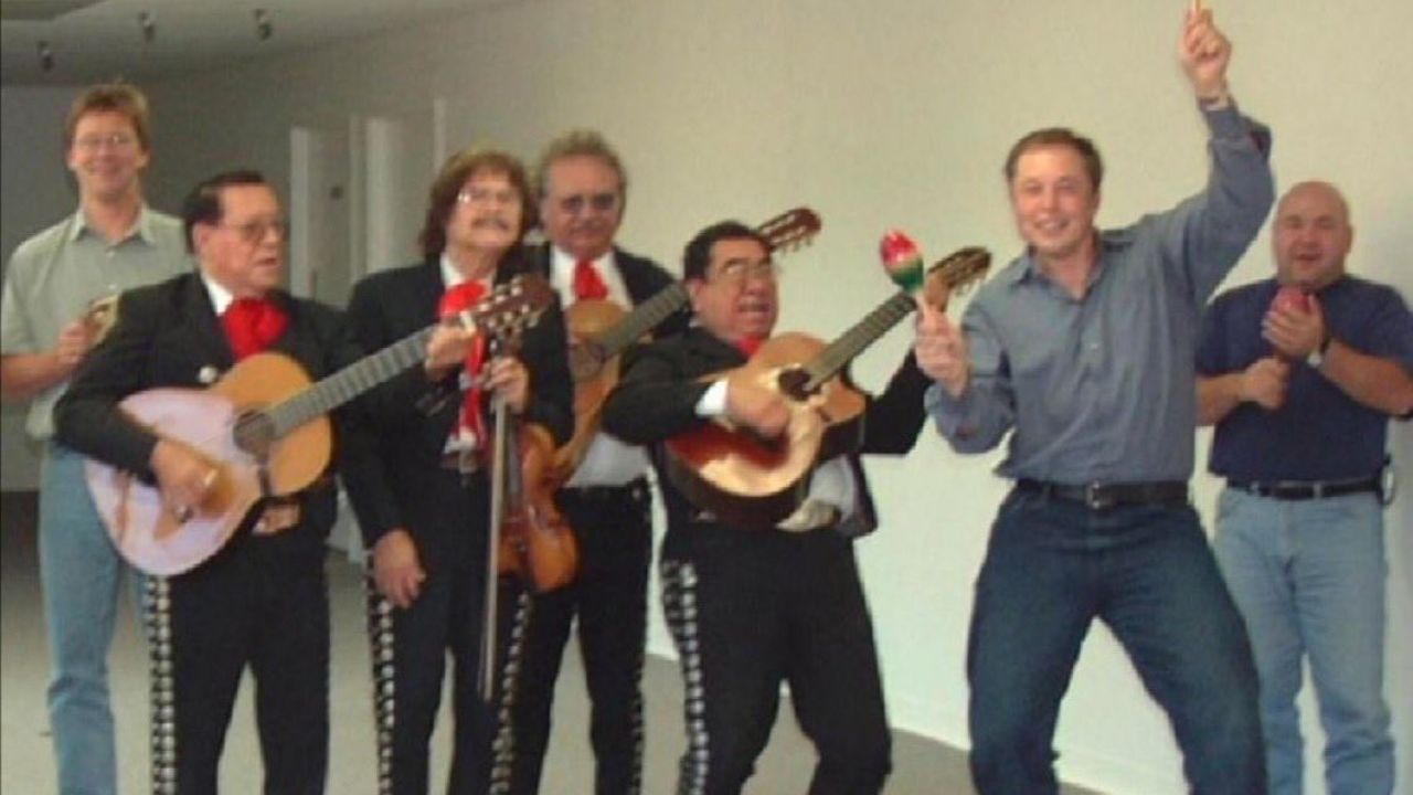 SpaceX's humble beginnings with no furniture and a mariachi band goes viral on the internet.