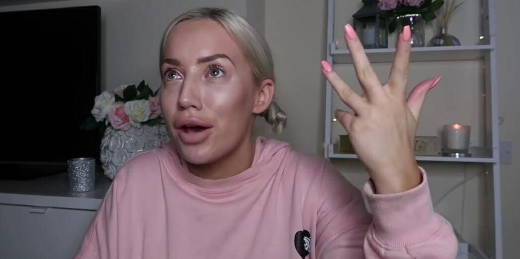 Elle Darby YouTube Dublin hotel