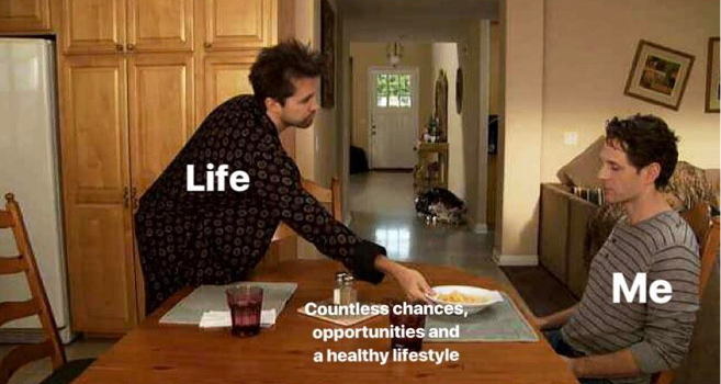 Always Sunny meme Plate throwing mac and cheese